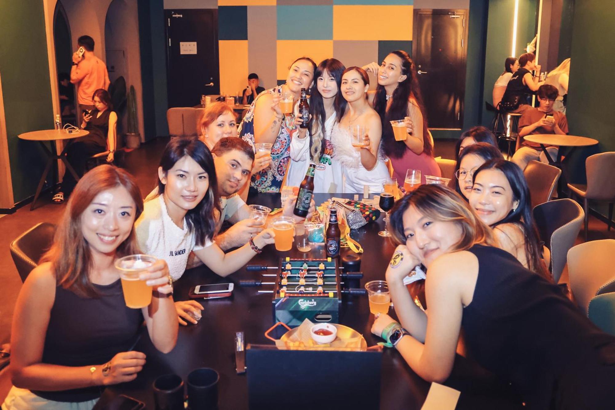 Dayin International Youth Hostel - Near East Nanjing Road & People'S Square & The Bund -Large Social Area -Bar -Cafe -Gym -Free Laundry Luggage Storage -24H Front Desk -English Service Shanghai Exterior photo
